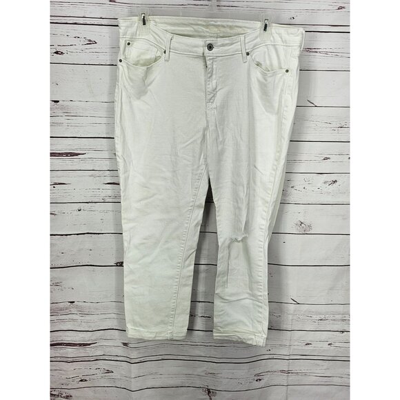 Signature By Levi Women’s White Cropped Ankle Distressed Jeans Size 20W - Picture 3 of 14